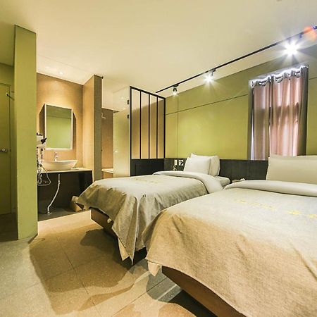 Hotel Myeongjak Chuncheon Exterior photo